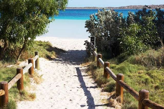 CB Path to beach